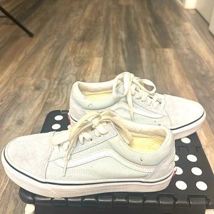 Baby blue youth size 5 Vans